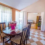 Lejlighed Spacious Overlooking *
