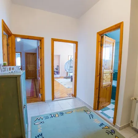 Apartment Spacious Overlooking Mostar