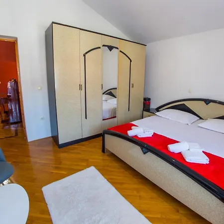 Spacious Overlooking *