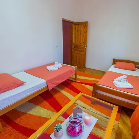 Apartman Spacious Overlooking *