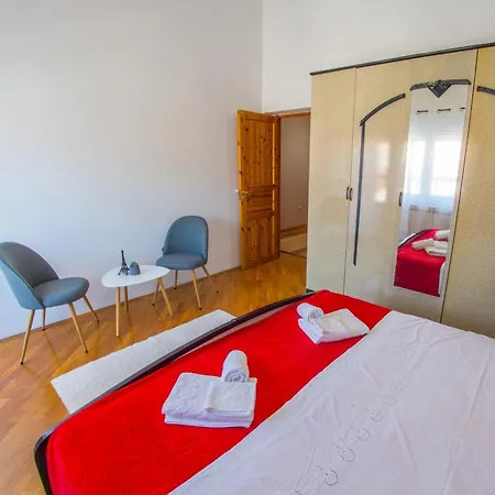 Spacious Overlooking *